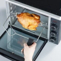 Severin Mini Backofen 1600 W, 230°C -Küchenbedarf Discounter 056 Haehnchen herausnehmen